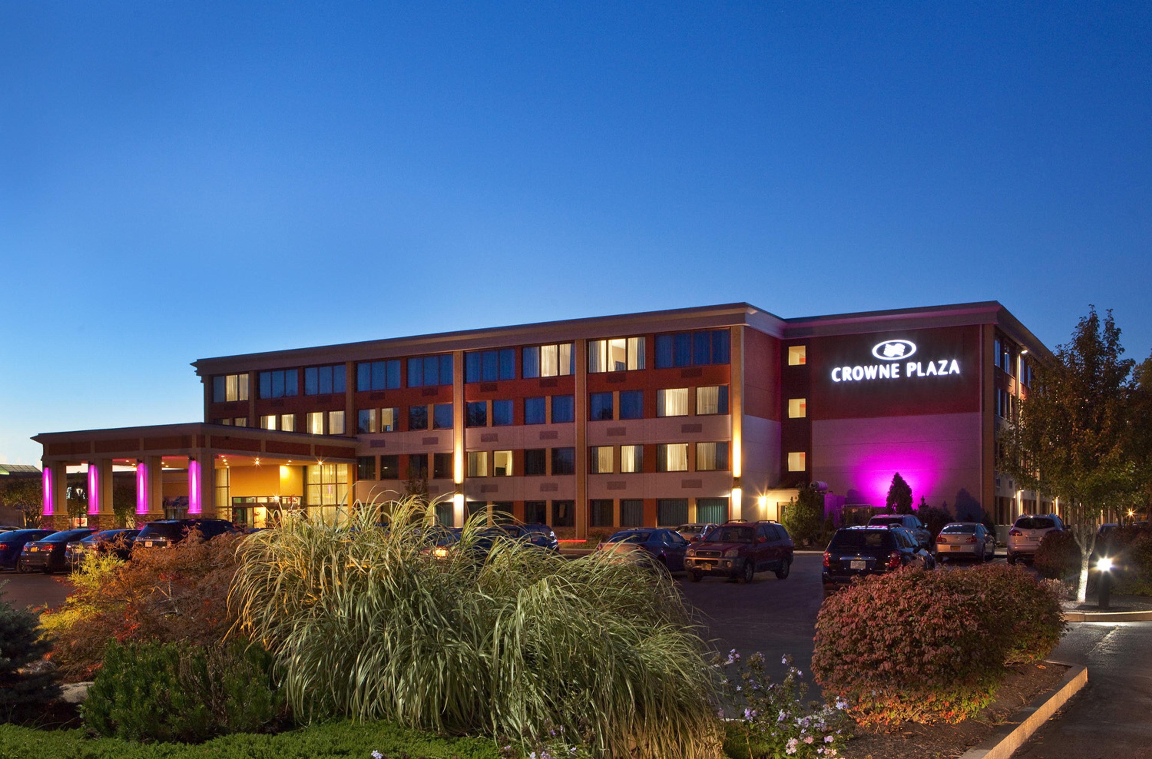 Crowne Plaza Boston - Woburn, An Ihg Hotel Exterior photo