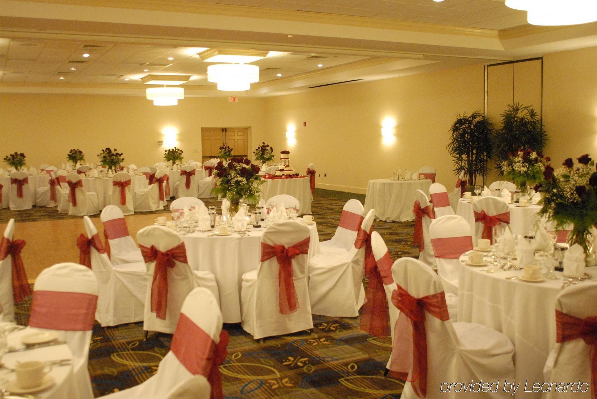 Crowne Plaza Boston - Woburn, An Ihg Hotel Restaurant photo